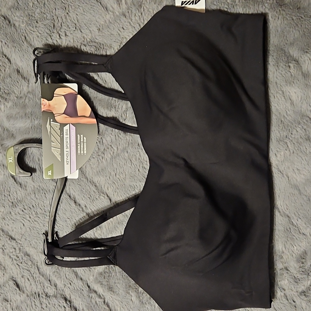 NWT AVIA Black Keyhole Sports Bra XL